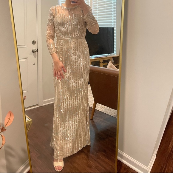 Mac Duggal Sequined long sleeve gown - Picture 2 of 5